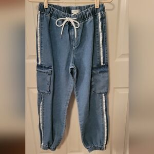 Forever 21 Women's Denim Joggers With Cargo Pockets, Medium